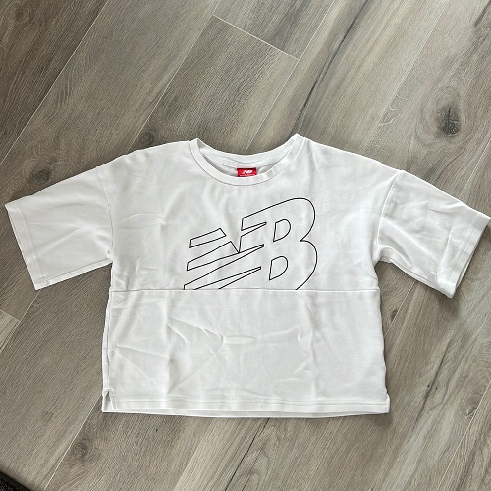 New Balance crop tee